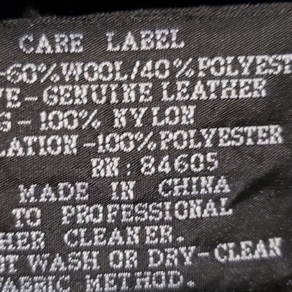 Black Burks Bomber Jacket Bay Men's Leather and Wool Sleeve and Sz Large - Picture 11 of 12